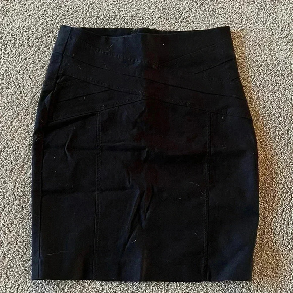 (19)Dynamite  skirt - Picture 1 of 2